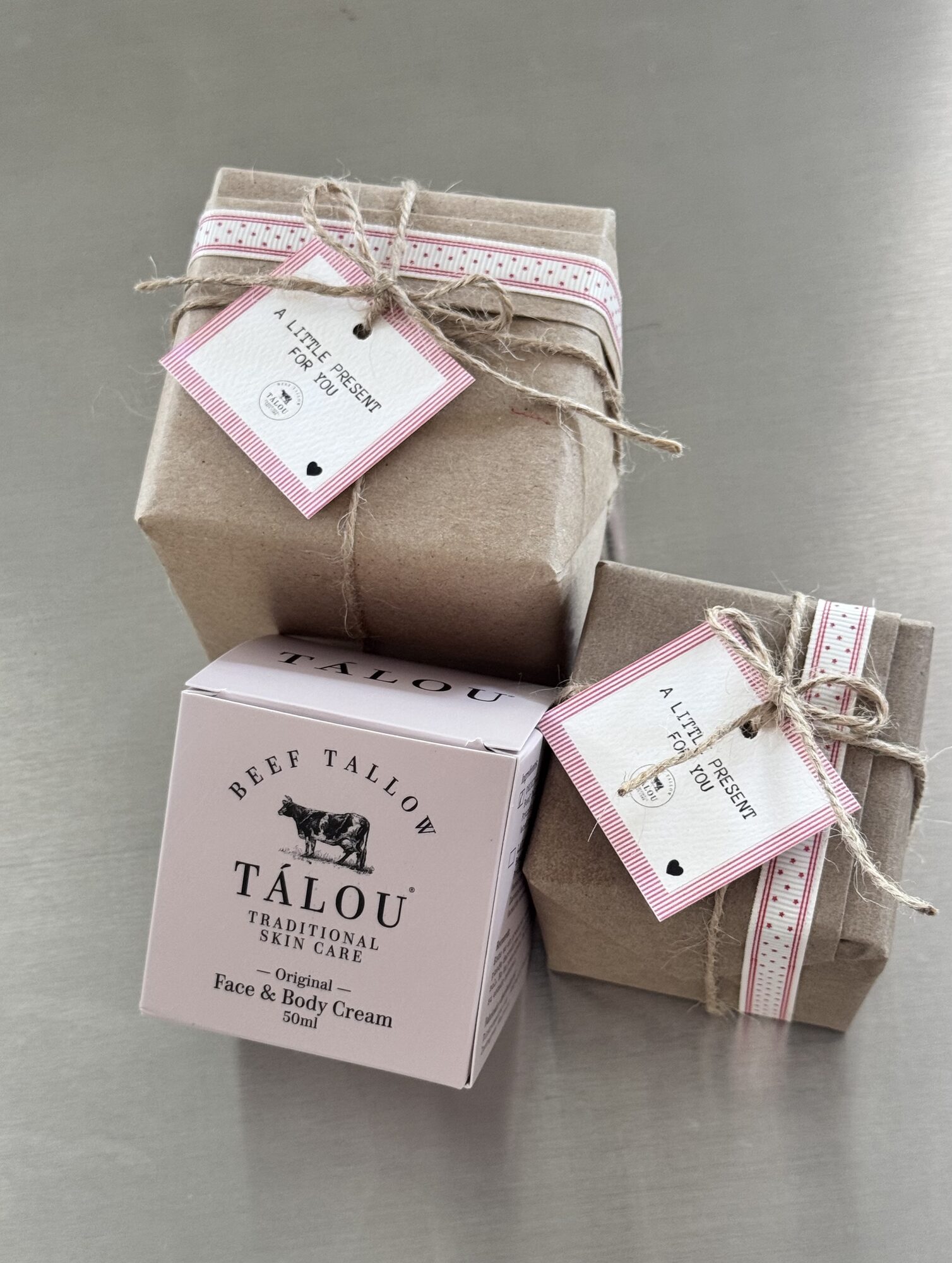 Productos envueltos como regalo